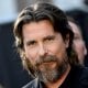 Madden: primo sguardo a Christian Bale (irriconoscibile) e Nicolas Cage nel biopic sportivo