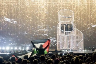 Lesibizione Di Israele Con Le Bandiere Della Palestina