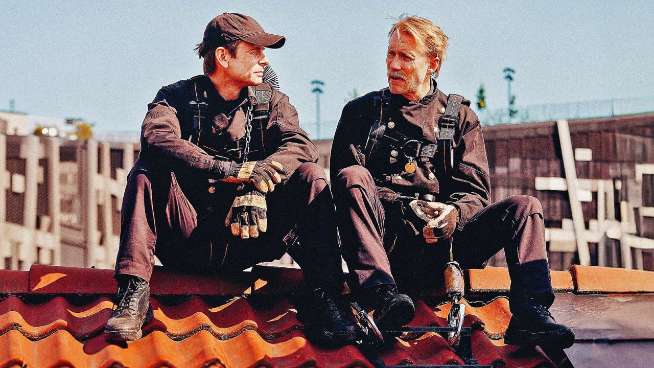 Thorbjørn Harr e Jan Gunnar Røise seduti vicino sul tetto