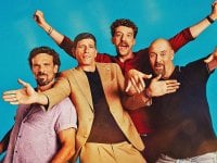 Maschi Veri, recensione della serie: se la tenerezza colma il divario di genere