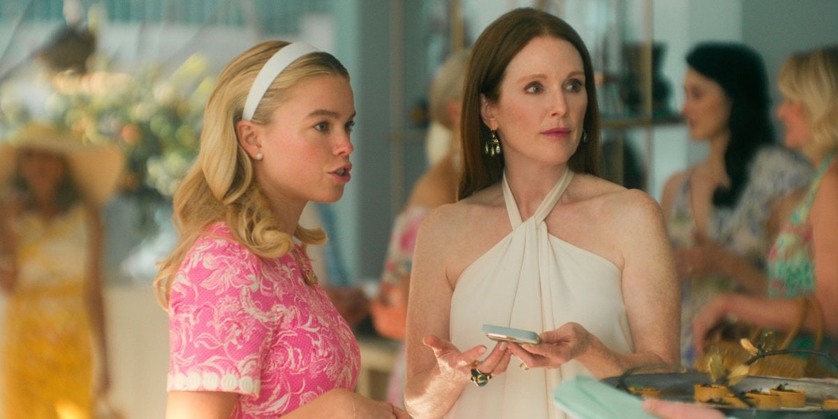 Sirens, recensione: Julianne Moore guida uno scoppiettante show al femminile perfetto per il binge watching Sirens, recensione: Julianne Moore guida uno scoppiettante show al femminile perfetto per il binge watching