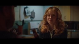 Americana - Trailer del film con Sydney Sweeney, Paul Walter Hauser e Halsey