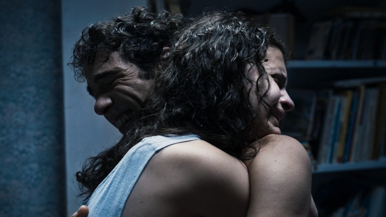 Alpha: il nuovo film di Julia Ducournau debutta a Cannes 2025, online il primo trailer