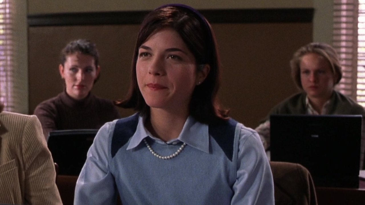 Selma Blair in una scena de La rivincita delle bionde