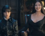 Mercoledì 2, Jenna Ortega e Catherine Zeta-Jones duellano a scherma nella nuova anteprima