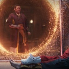 She-Hulk. Tim Roth e Benedict Wong nella scena post-credits della serie.