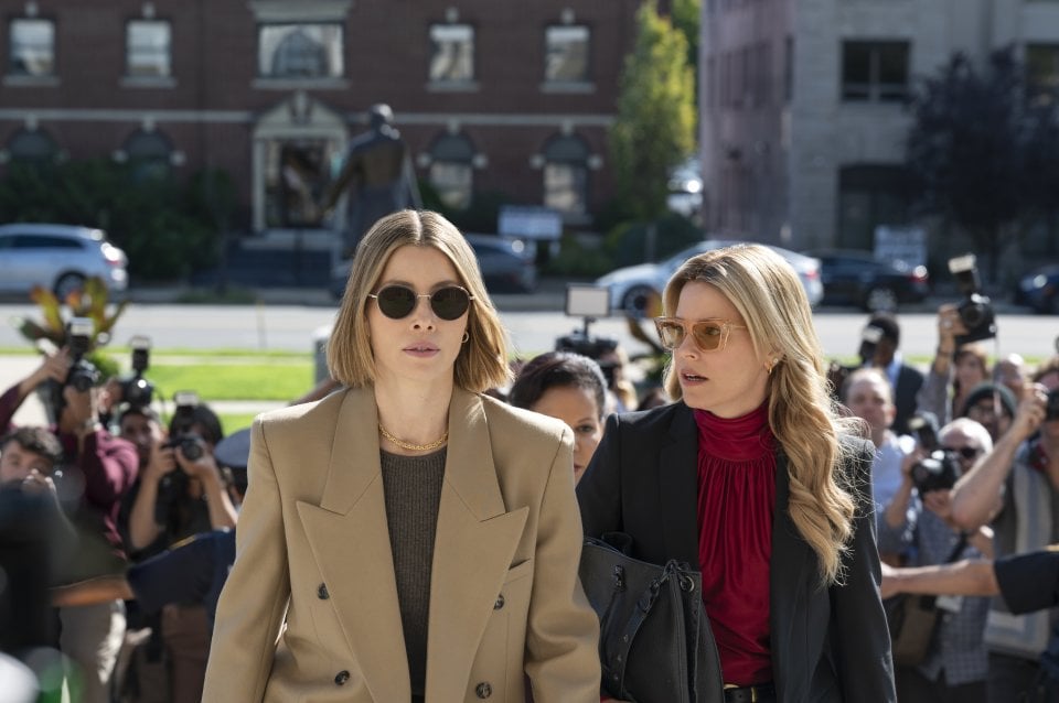 Sorelle Sbagliate Stagione 1 Jessica Biel Elizabeth Banks Scena