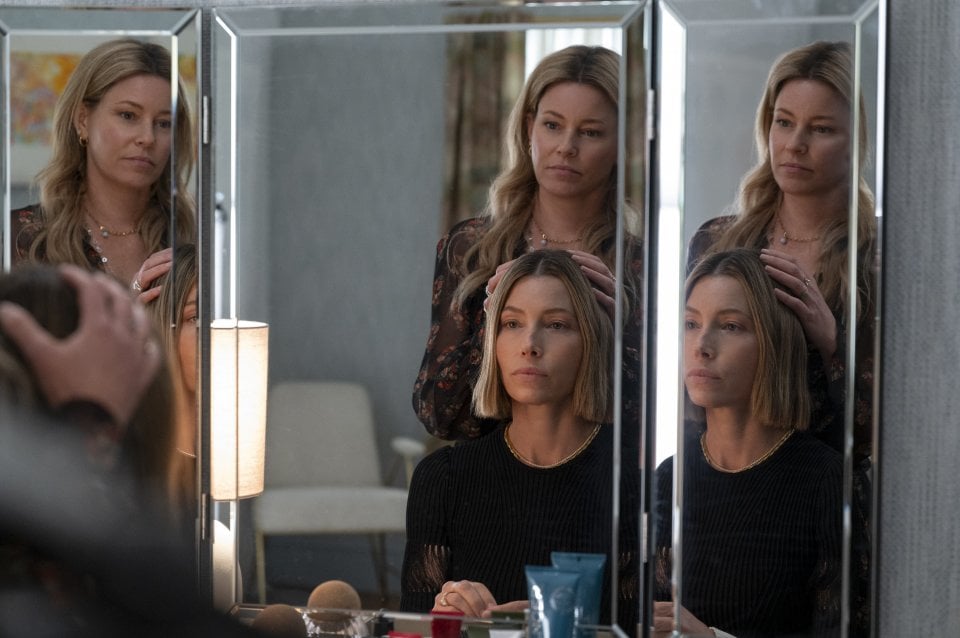 Sorelle Sbagliate Stagione 1 Jessica Biel Elizabeth Banks Spechio