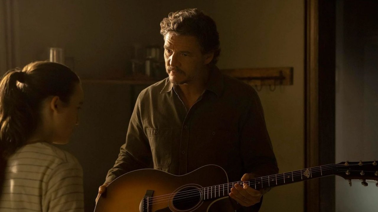 Bella Ramsey e Pedro Pascal in una scena de Il prezzo, la 2x06 di The Last of Us