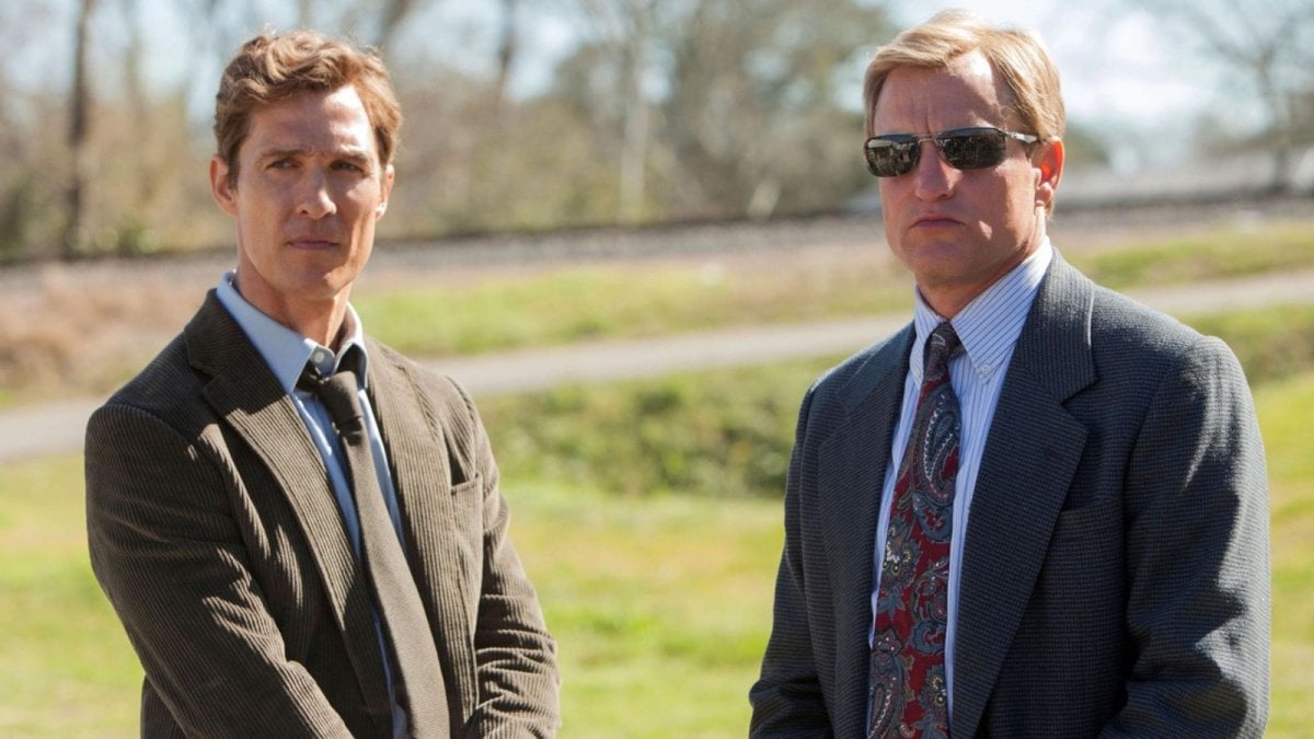 True Detective torna in TV: da stasera su Cielo viaggio a ritroso nella serie, da Night Country alle origini True Detective torna in TV: da stasera su Cielo viaggio a ritroso nella serie, da Night Country alle origini