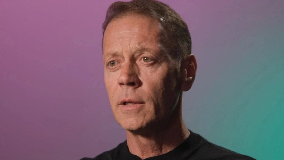Rocco Siffredi, una vedova denuncia a Le Iene: "Mi chiese 10.000 euro per non diffondere il video con me" Rocco Siffredi, una vedova denuncia a Le Iene: "Mi chiese 10.000 euro per non diffondere il video con me"