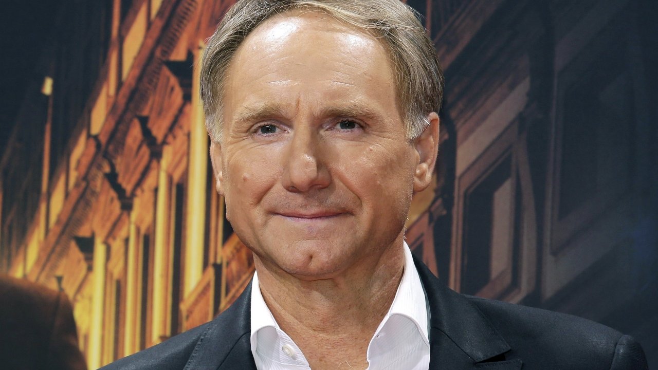 Dan Brown