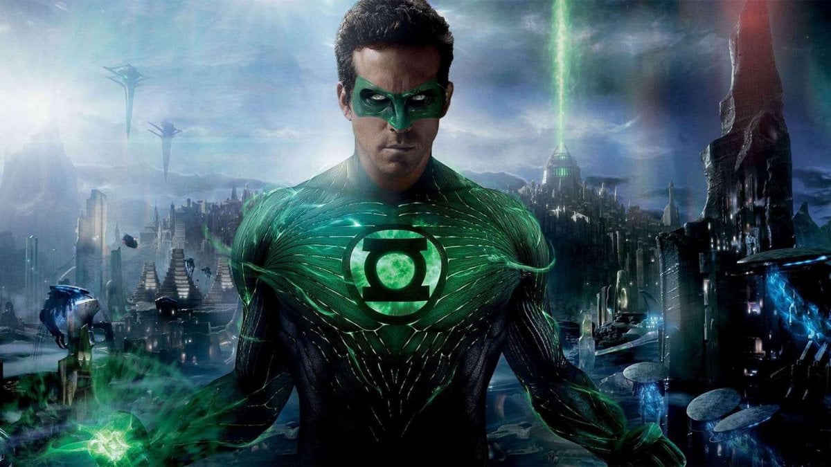 Lanterna Verde: il regista svela come poteva essere salvato il film con Ryan Reynolds Lanterna Verde: il regista svela come poteva essere salvato il film con Ryan Reynolds