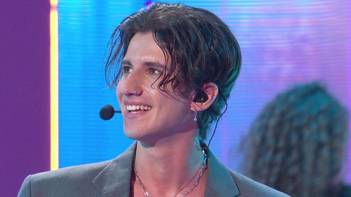 Amici 24, Jacopo Sol: “Francesca è speciale. Sanremo? Un sogno che inseguo” e sogna un duetto con.... Amici 24, Jacopo Sol: “Francesca è speciale. Sanremo? Un sogno che inseguo” e sogna un duetto con....