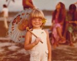 I nipoti dei fiori, il documentario di Aureliano Amadei e quei ricordi “tra stranezza e normalità”