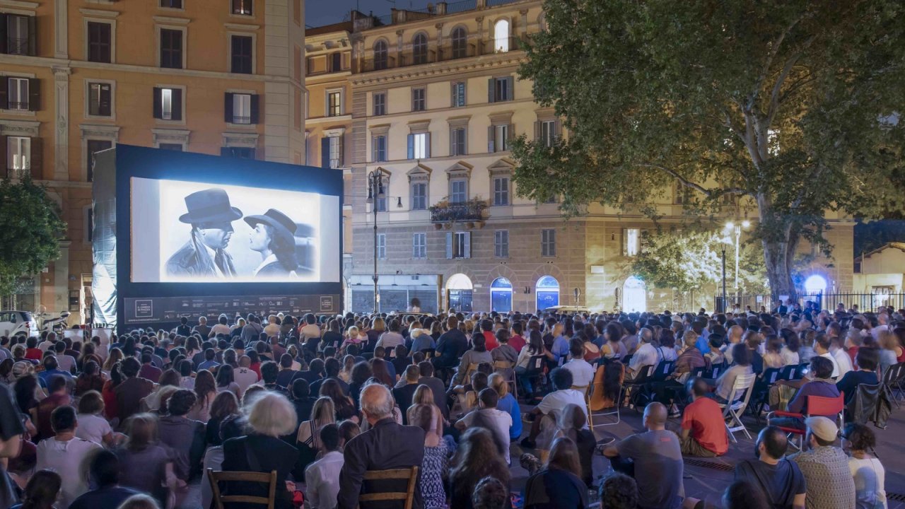 Il cinema in piazza a Trastevere