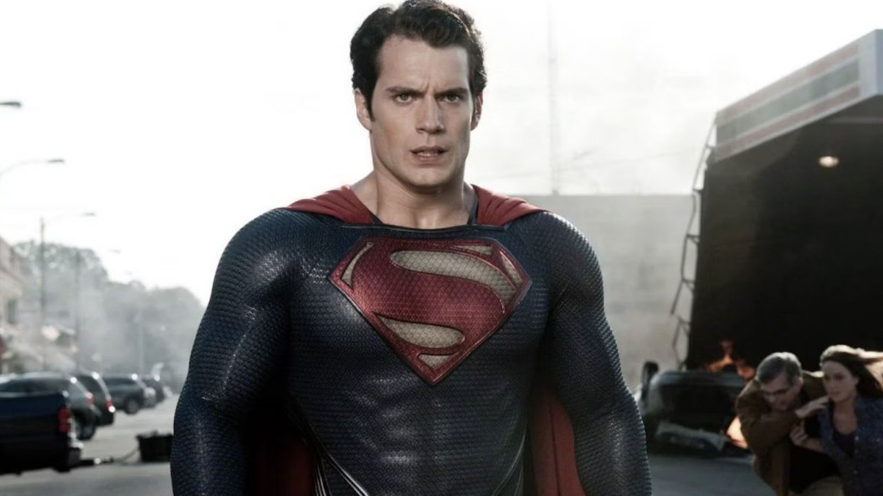 L'uomo d'acciaio, Henry Cavill in una scena