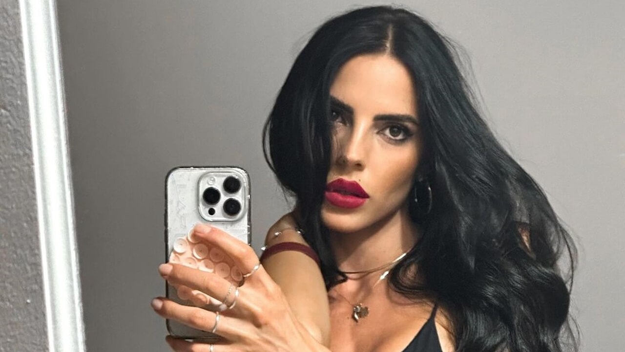 Grande Fratello, Shaila Gatta è una furia contro gli Shailenzo: "Nel 2025 ancora giudicata per uno spacco?"