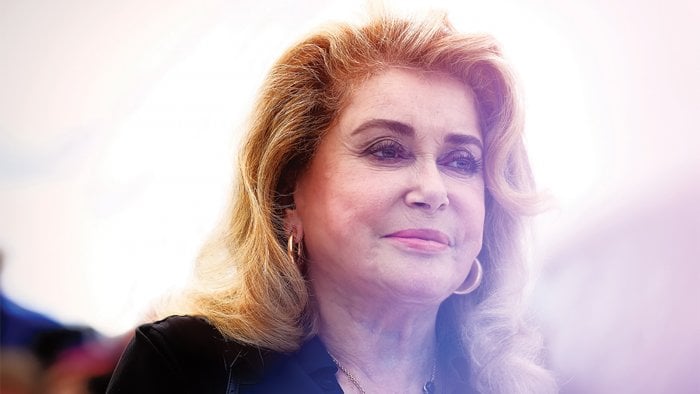 Catherine Deneuve riceverà il Premio alla Carriera al prossimo Taormina Film Festival, ecco il nuovo film