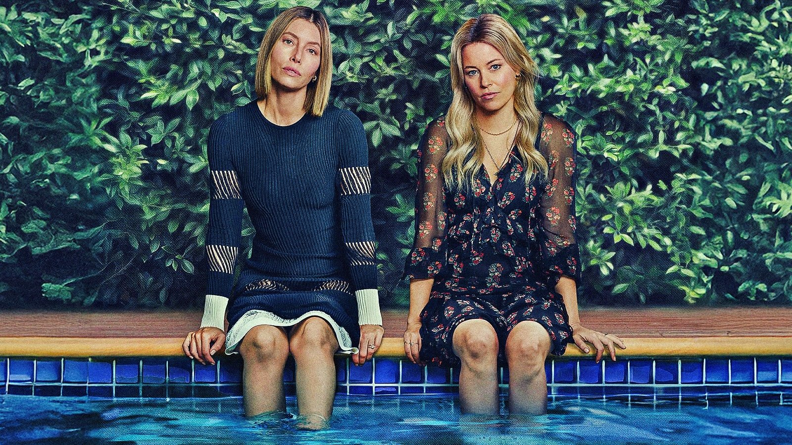 Jessica Biel ed Elizabeth Banks in Sorelle sbagliate.