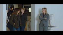 Tre amiche - Trailer italiano del film di Emmanuel Mouret con India Hair, Camille Cottin e Sara Forestier