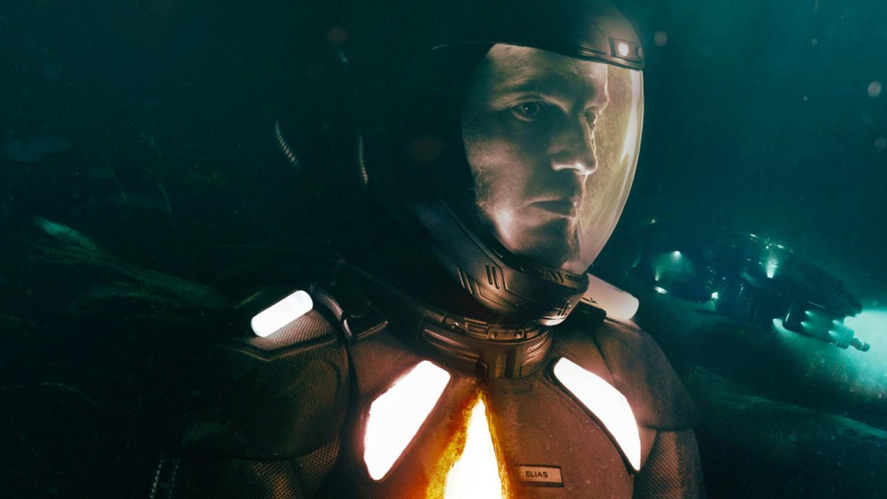 Un primo piano di Simon Sears in Eternal - Odissea negli abissi