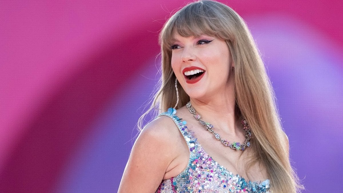 Taylor Swift ottiene i diritti del suo intero catalogo, venduto anni fa a Scooter Braun Taylor Swift ottiene i diritti del suo intero catalogo, venduto anni fa a Scooter Braun