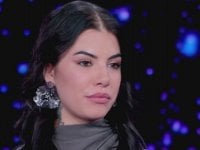 L'Isola dei Famosi, la famiglia di Chiara chiede provvedimenti contro Jasmin: 'Parole vergognose'