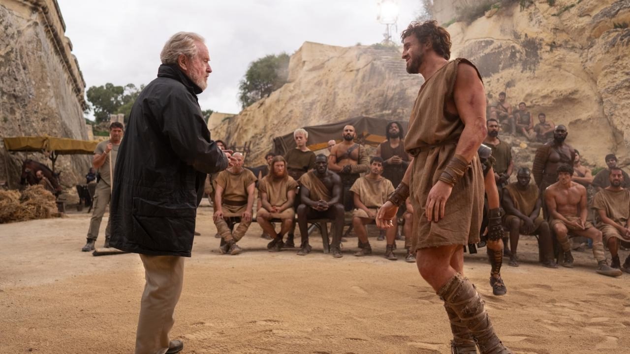 Ridley Scott e Paul Mescal sul set de Il Gladiatore II