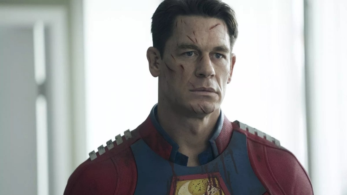 peacemaker contro batman james gunn svela il suo desiderio per la stagione 2 della serie dc
