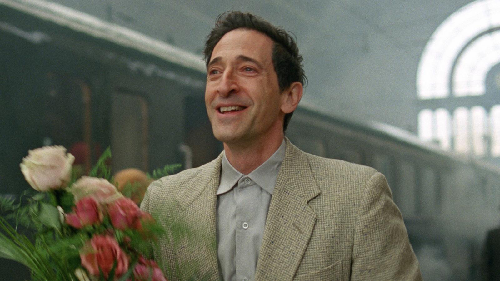 The Brutalist: Adrien Brody in una scena del film di Brady Corbet