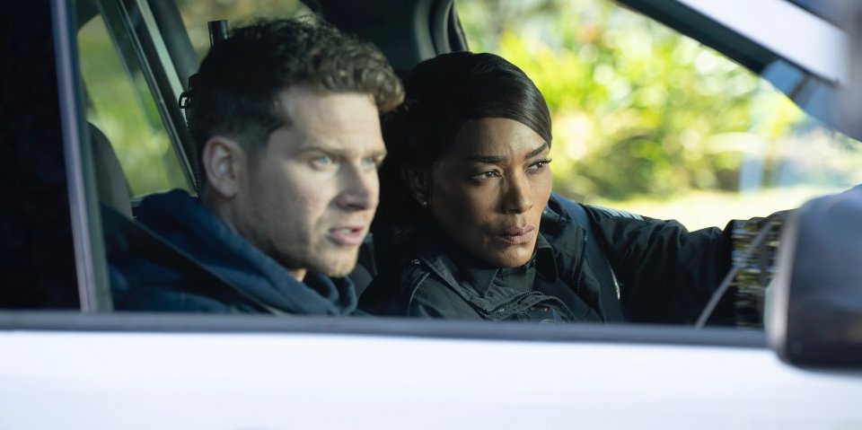 9 1 1 Angela Bassett Oliver Stark Scena Ottava Stagione Serie Tv Disney Plus