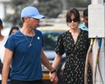 Dakota Johnson e Chris Martin si sono lasciati di nuovo: 'Stavolta sembra definitivo'