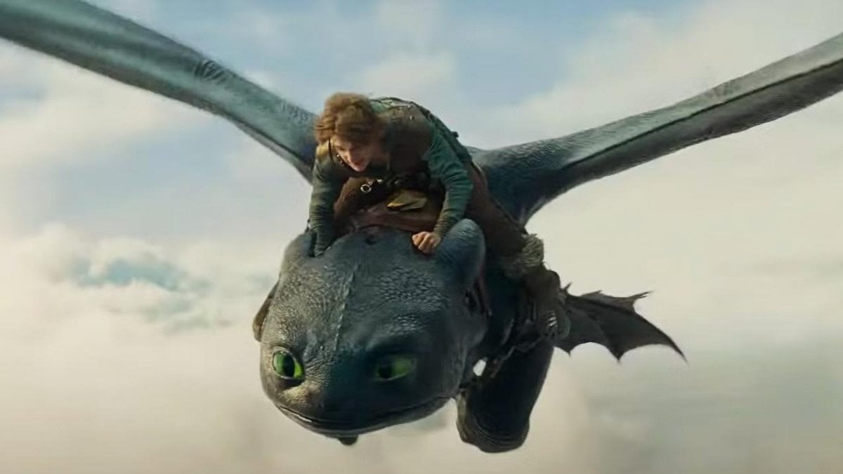 Dragon Trainer supera le aspettative, debutto da 83 milioni al box office USA, sorpresa Material Love Dragon Trainer supera le aspettative, debutto da 83 milioni al box office USA, sorpresa Material Love