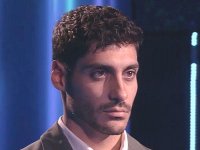 Grande Fratello, aria di crisi tra Javier e Helena: 'Lui ha scoperto qualcosa,  ma non parla'