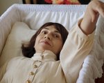 Pacchetto Eternità, recensione: Il Six Feet Under bulgaro intriso di humor nerissimo