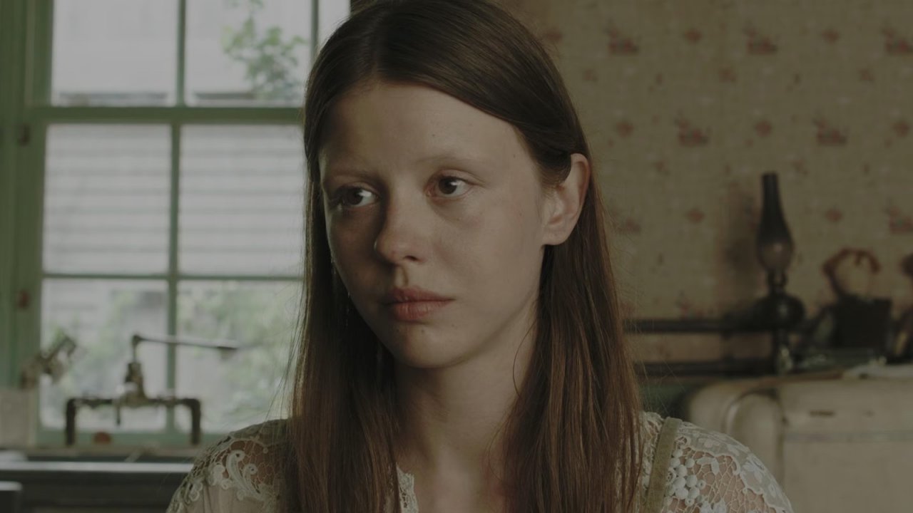 Una foto di Mia Goth