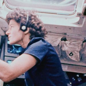 Sally: la prima astronauta - Sally Ride nel modulo spaziale
