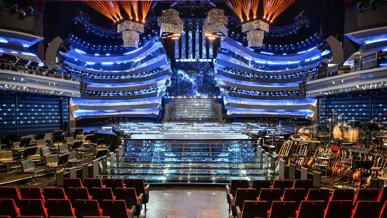 La scenografia di Sanremo 2025