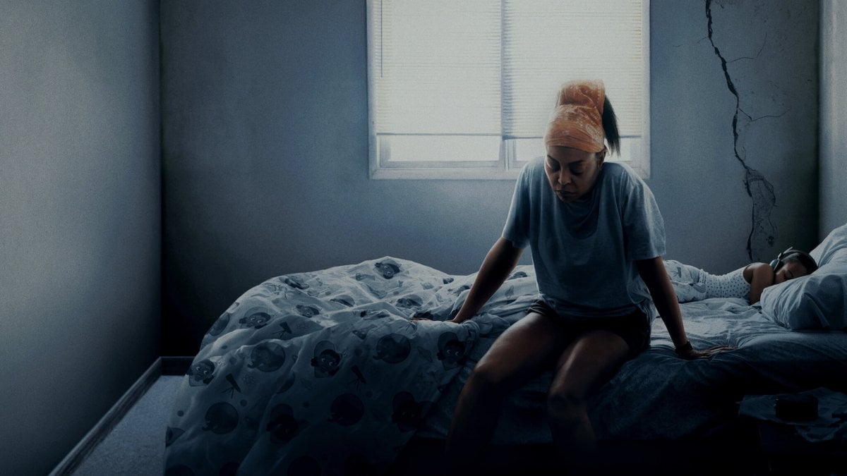 straw senza uscita la recensione una madre disperata in un thriller improbabile