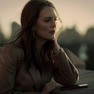 Echo Valley: Julianne Moore in una foto del film
