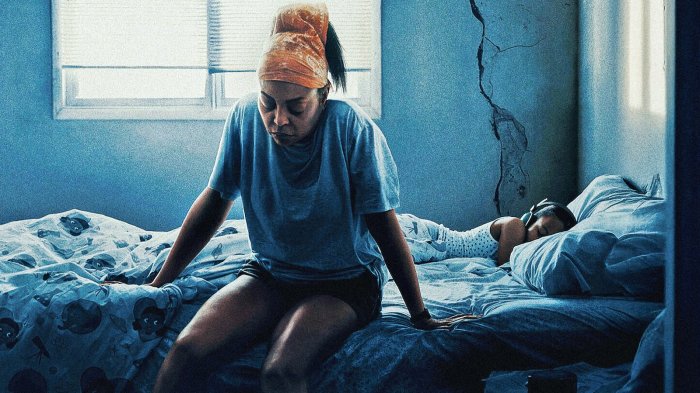 STRAW - Senza uscita, la recensione: una madre disperata in un thriller improbabile