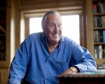 Frederick Forsyth, autore di bestseller come Il giorno dello sciacallo, è morto a 86 anni