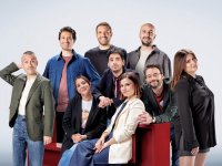 In &amp; Out - Niente di serio: che cos'è il nuovo show comico di TV8 senza regole né conduttori