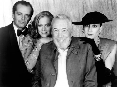 Prizzis Honor Cast