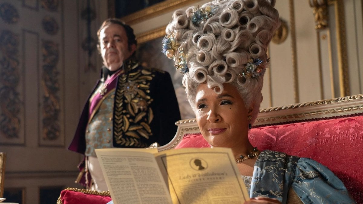 bridgerton ha trasformato il trucco e parrucco in un vero e proprio personaggio della serie