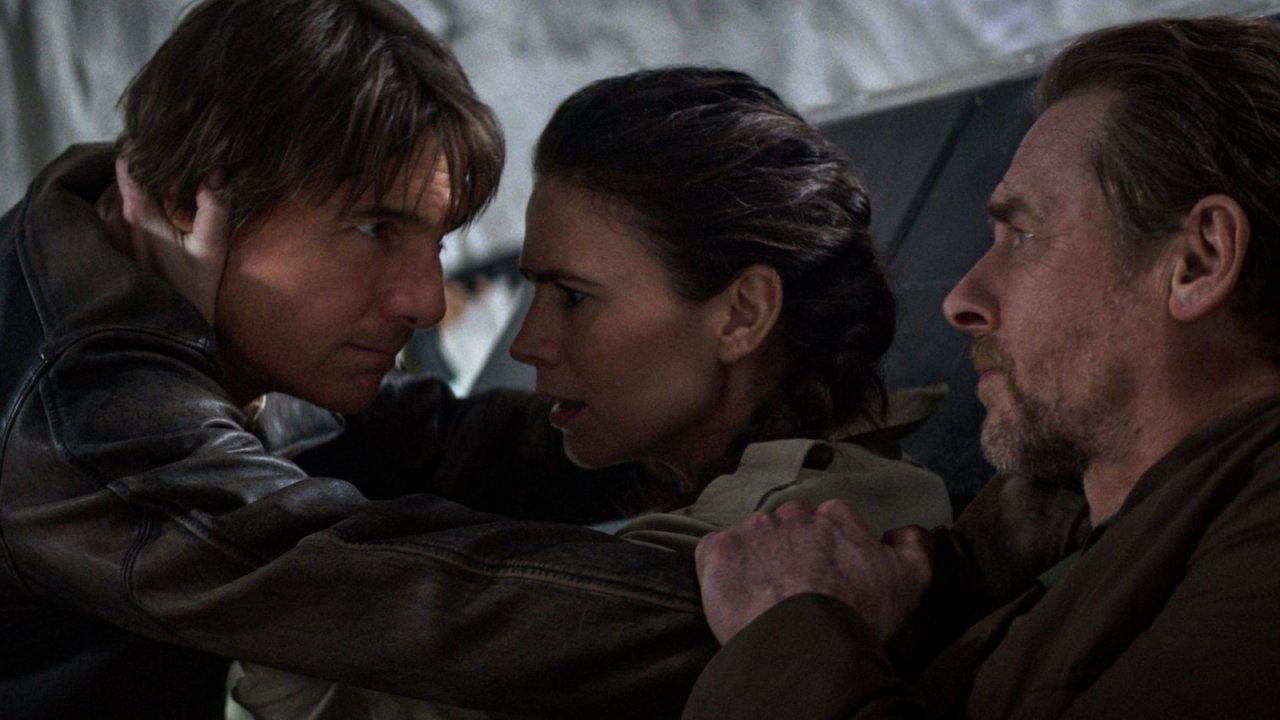 Mission: Impossible - The Final Reckoning, Tom Cruise, Hayley Atwell e Simon Pegg in una scena