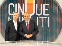 Roberto Benigni scherza sui dazi di Trump e cita Non ci resta che piangere: 'Li ha rimessi come nel 1492'