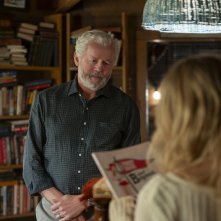 L'estate dei segreti perduti. Il patriarca Sinclair in una scena.