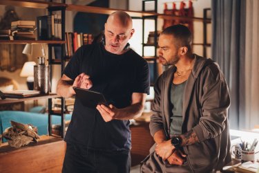 Hotel Costiera Set Jesse Williams